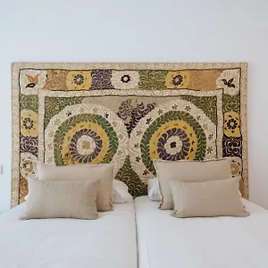 Eva Recommends Castellar Pool & Terrace Appartement